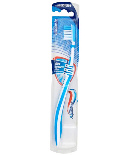 Aquafresh Spazzolino Flex Dinamico Medio